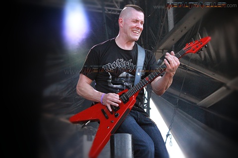 Jeff Waters with Annihilator, live in Clisson