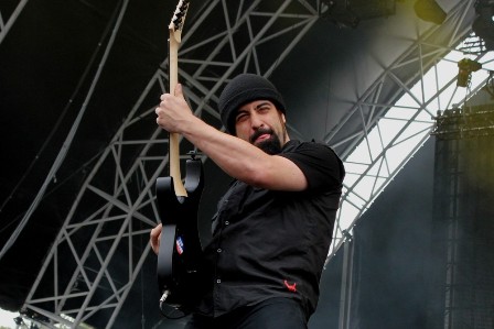 Rob Caggiano - Anthrax on stage at the Sonisphere Festival France