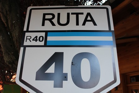 Ruta 40 sign