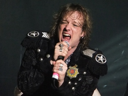 Tobias Sammet going crazy
