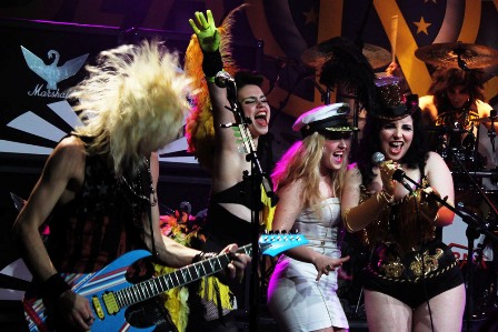 The cabaret is in town - Blackraint live in Paris