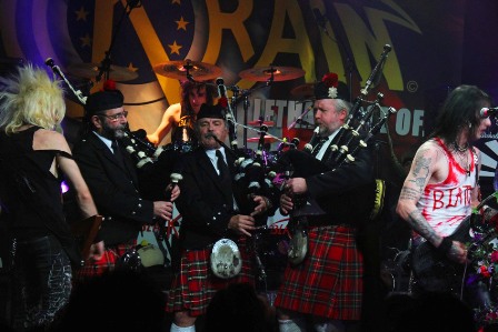 From Scotland to France... let the show begin!