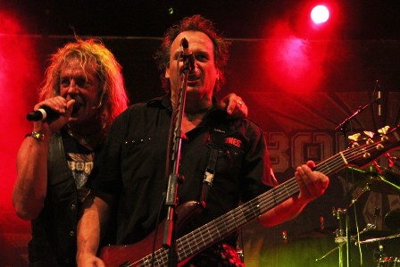 Claus Lessmann on vocals and Uwe Köhler on bass - Bonfire live in Mülheim Germany