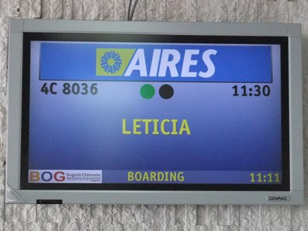 Flying Aires from Bogotá to Leticia