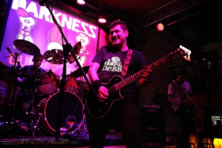 Darkness live in Bogotá at Ozzy Bar