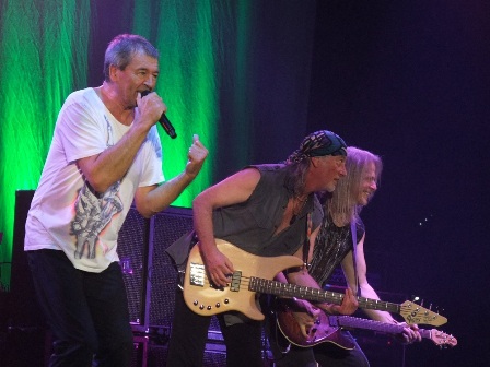 Ian Gillan, Roger Glover and Steve Morse - Deep Purple live in Paris France