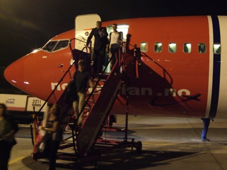 Norwegian Air Shuttle Boeing 737 arriving in Warsaw