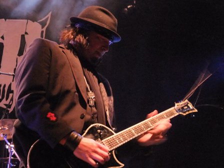 Tory Stoffregen from Enuff Z'Nuff live at L'Empreinte Tory Stoffregen from Enuff Z'Nuff live at L'Empreinte