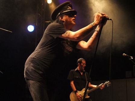 Taime Downe from Faster Pussycat live at L'Empreinte