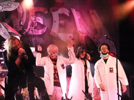 Dr. Stein grows funny creatures! - Helloween live in France