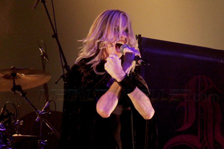 Jill Janus live with Huntress
