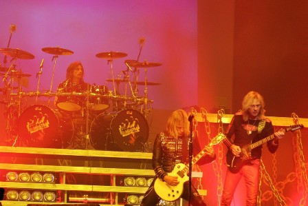 Scott Travis, Richie Faulkner and Glenn Tipton - Judas Priest live in Paris