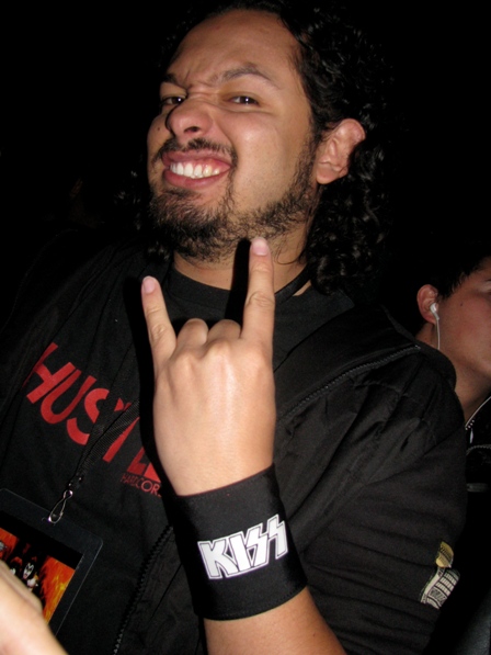 Danny enjoying the KISS show in Bogotá - Thanks for the setlist and the report!