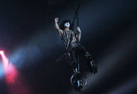 Paul Stanley flying over Prague at the O2 Arena