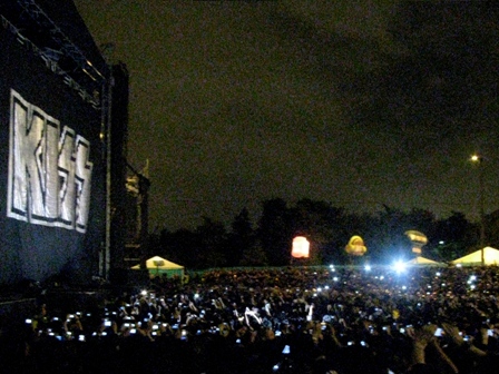 The curtain will soon fall down - Kiss live in Bogotá, April 11 2009