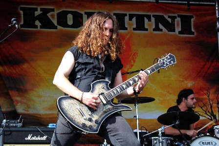 Eddy Santacreu on guitars with Koritni