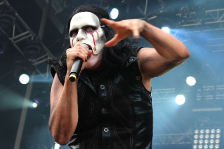 Lizzy Borden wearing his death mask