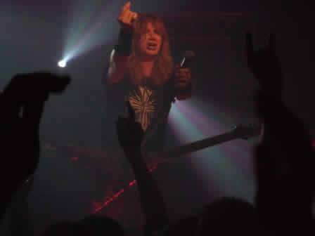 Dave Mustaine singing "A Tout Le Monde" in Luxemburg, february 2008