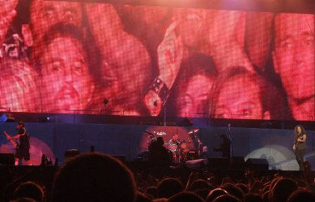 The audience in Bucharest while Metallica plays Sad But True