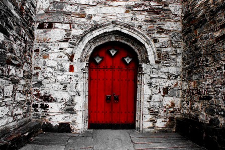 The door to the Church in Voss