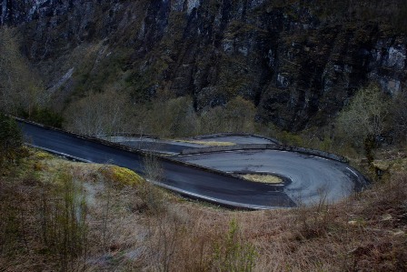 Twisted roads out of Gudvangen