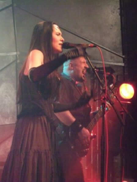 Jen Majura singing "Dies Irae" with Rage