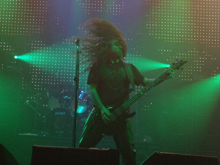 Tom Araya of Slayer headbanging in Paris, November 11 2008