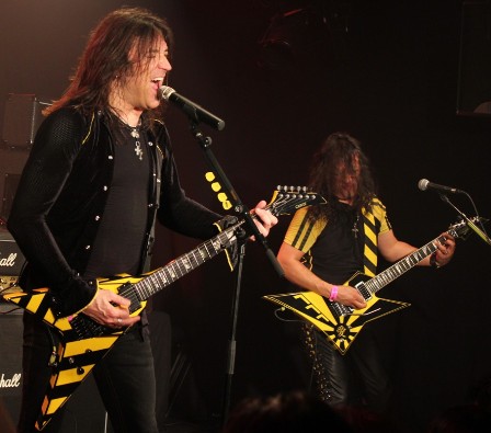Michael Sweet and Oz Fox - Stryper live in Vauréal, near Paris