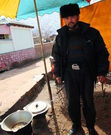 The cook and restaurant owner - Nurek, Tajikistan