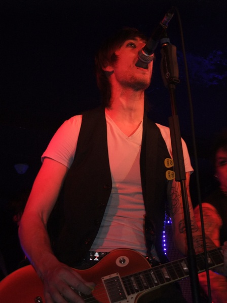 Lucky from Tracy Gang Pussy live on stage at La Java in Paris