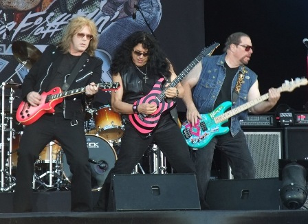 Jay Jay French, Eddie Ojeda and Mark Mendoza - Twisted Sister live at the Hellfest