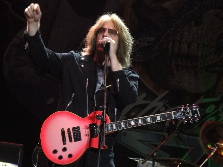 Jay Jay French talking to Balingen - Twisted Sister live at the Bang Your Head