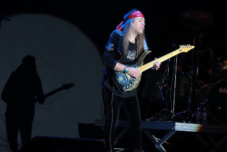Uli Jon Roth live in Nancy, at the Zénith