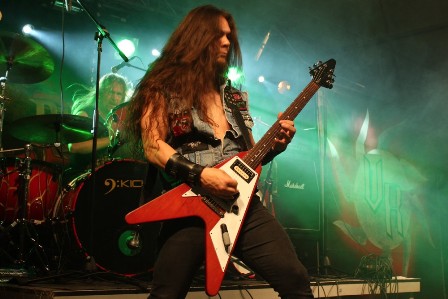 Kiyoshi Morgan live with Vicious Rumors at the Alcatraz Metal Festival Belgium