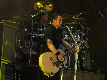 Thomas Bredahl playing The Garden's Tale