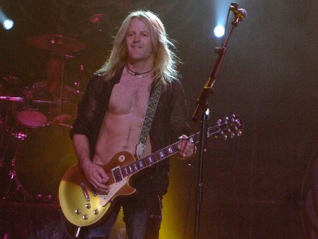 Whitesnake in Paris June 4 2009 It's absolutely clear that Doug Aldrich 