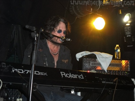 Kip Winger on keyboards